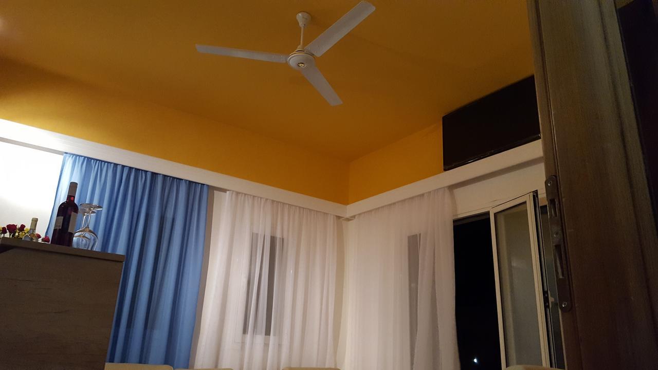 Varmy Ierapetra  Luaran gambar